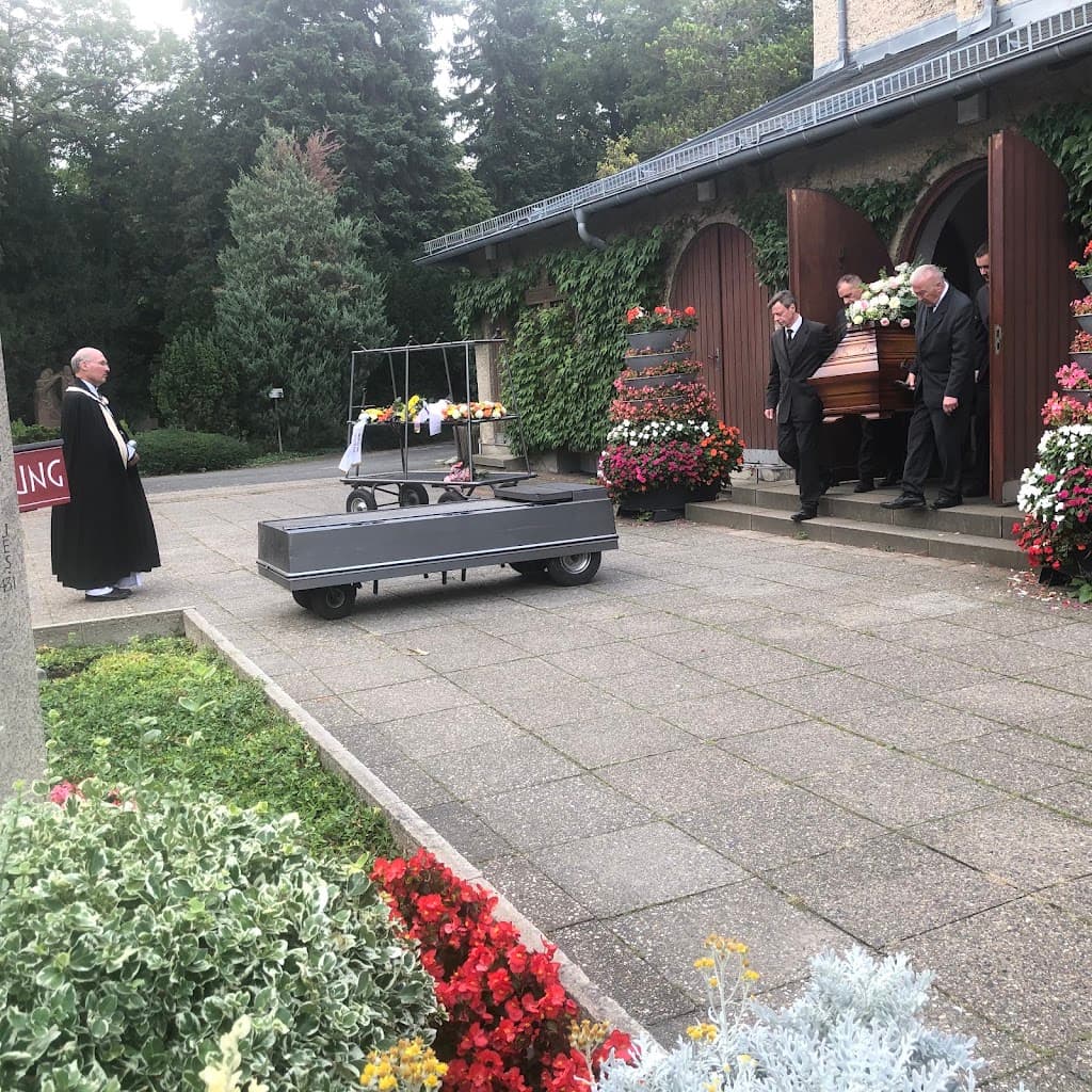 Bestattungsinstitut "HEIMKEHR"