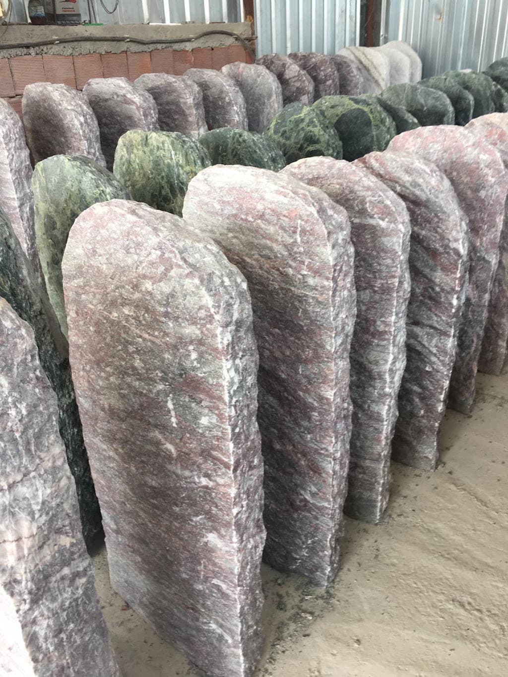 Natursteine Rosenhügel / Grabmale & Natursteinhandel GmbH